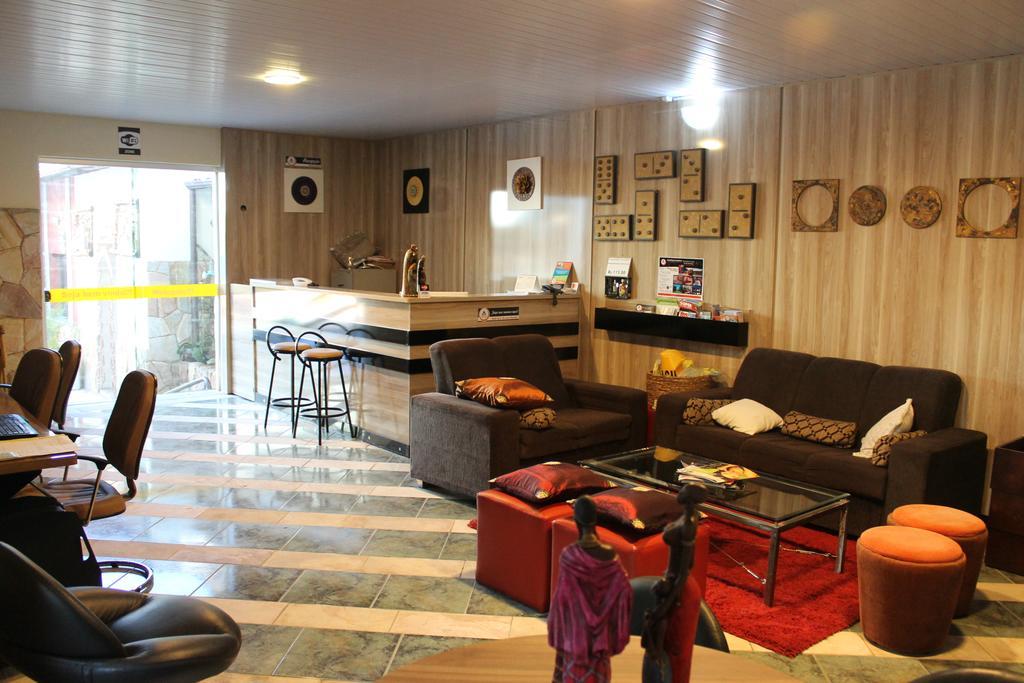 Hostel Pampulha 贝洛哈里桑塔 外观 照片